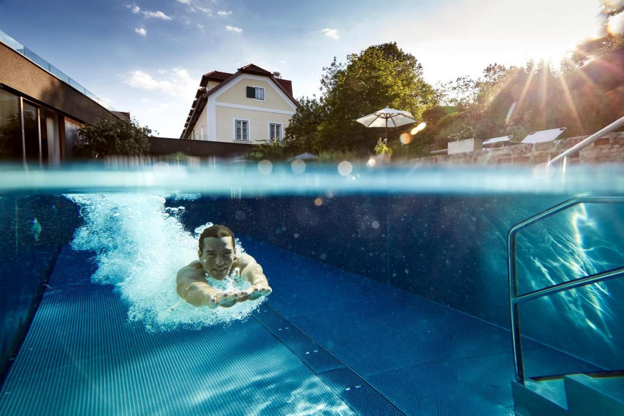 Hotel Landhaus Moserhof 굼폴드스키르첸 외부 사진