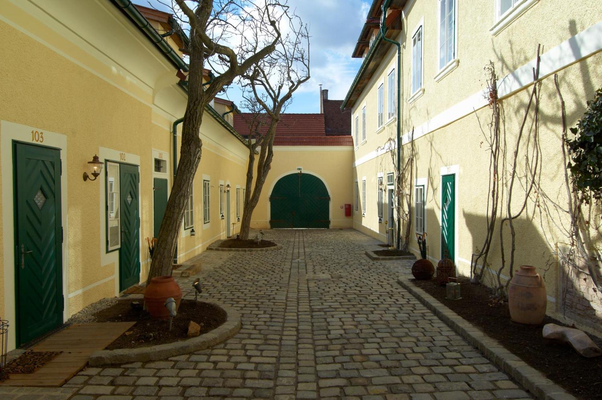 Hotel Landhaus Moserhof 굼폴드스키르첸 외부 사진