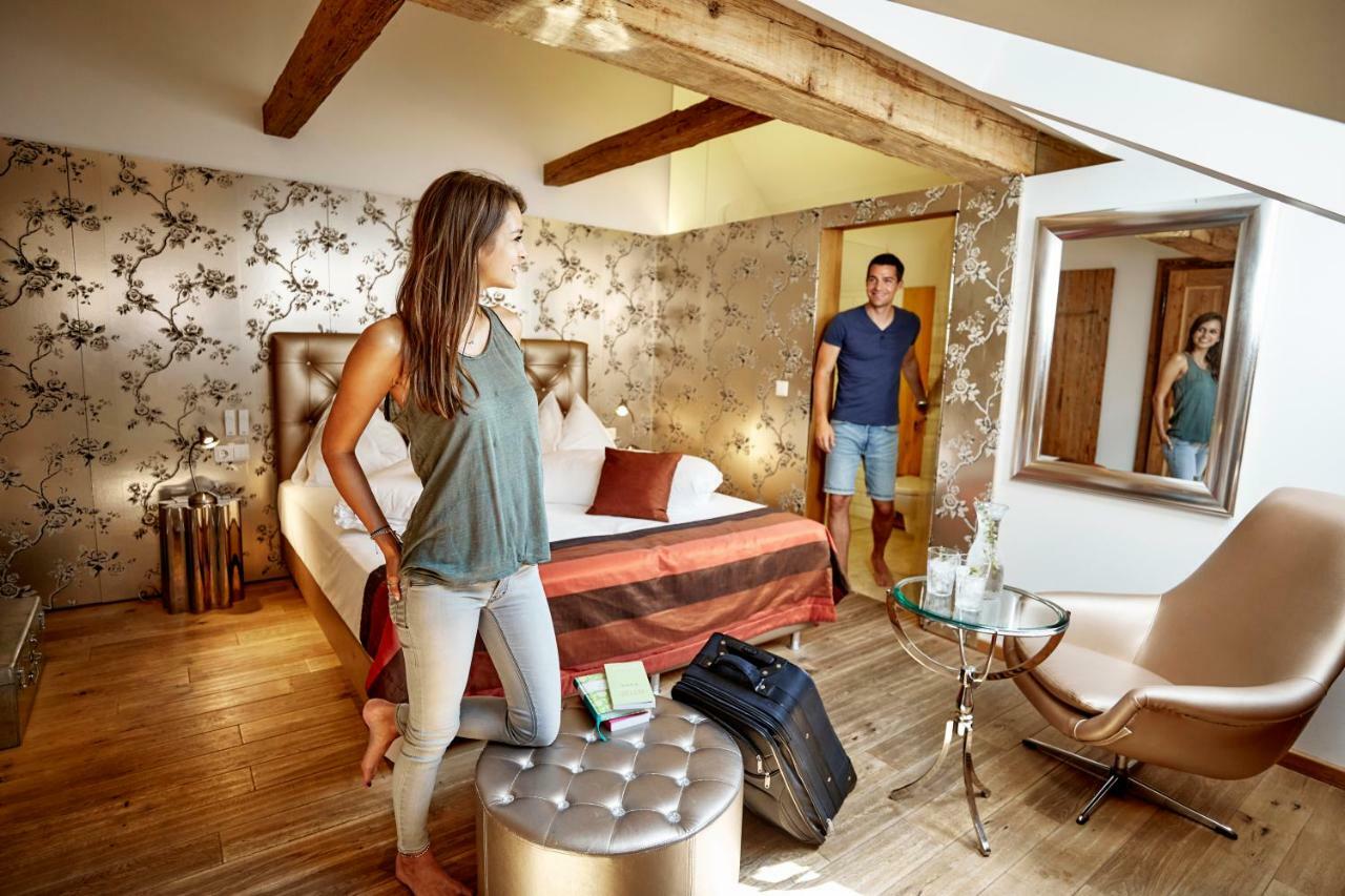 Hotel Landhaus Moserhof 굼폴드스키르첸 외부 사진
